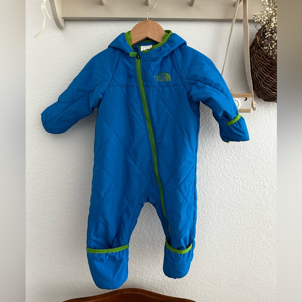 The North Face baby snowsuit. Worn only a few times.
